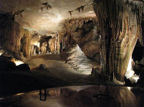 Fantastic Caverns The Story Of A Commercial Cave Ksmu Radio