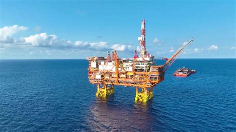 Asias Largest Offshore Platform Finishes Floatover Installation Cgtn