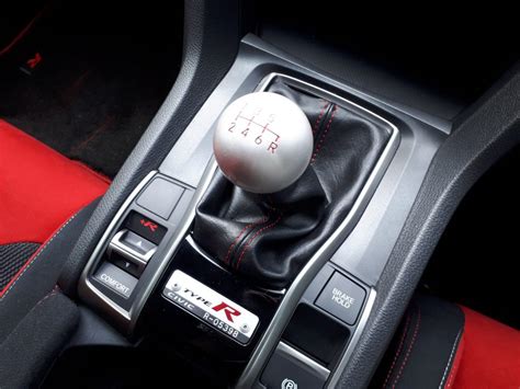 Are you trying to find top manual transmission cars? VIDEO FEATURE: Could You Really Use A MANUAL Transmission ...
