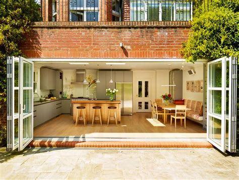When it comes to a kitchen design, graphic wallpaper might not be the first thing that comes to mind. House Extensions - Grand Designs Magazine