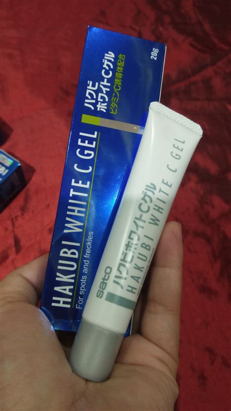 When you squeeze the bottle, a clear transparent gel will come out. Wajib Cuba Hakubi White C Dari Jepun Untuk Kulit Lebih ...