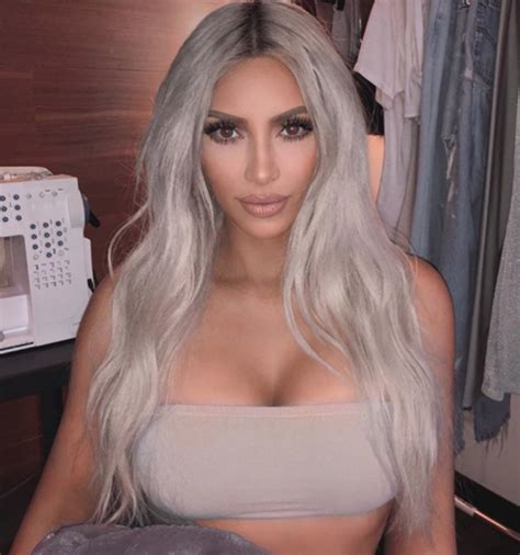 Kim Kardashians Sexy Selfies Photo 58