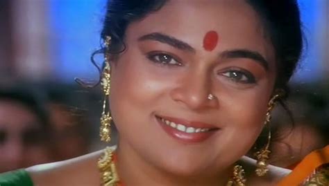 Bollywood Mourns As Its Favourite Mom Reema Lagoo Passes Away A Sad