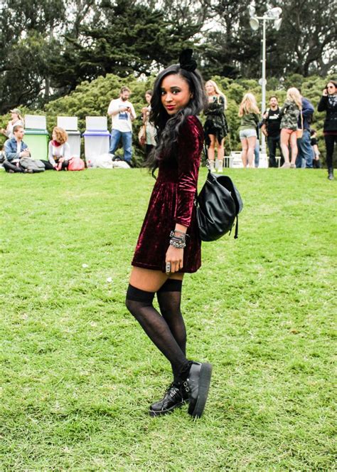 Need help choosing a music festival outfit? 5 Ways to Look Cute and Stay Warm at Winter Music Festivals | Winter festival outfit, Winter ...