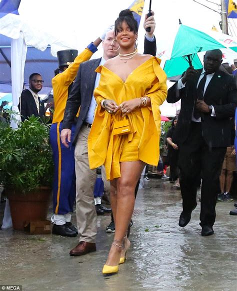 Rihanna Just Made All Yellow Ensemble Look Insanely Glam Fpn