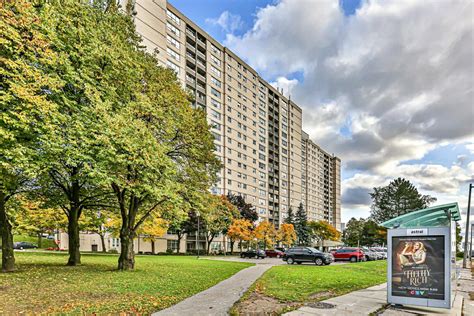 5 Parkway Forest Drive 214 North York