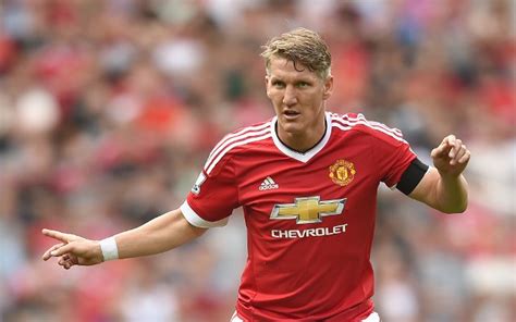 Schweinsteiger, who led germany to world cup victory in 2014, had talks with chicago fire last year but opted to stay at united beyond the end of the january window. Bastian Schweinsteiger's Manchester United misery hits new ...