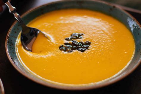 Soupe de patate douce au lait de coco