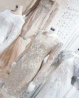 Setelah menentukan model yang diinginkan dan kain yang digunakan, mulailah merancang. baju nikah paling cantik 17 | Gaun pengantin muslim, Gaun ...
