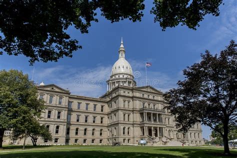 Michigan State Capitol Stock Image Image Of Building 97985543