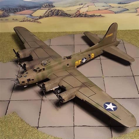 Pin En Plastic Model Kits B 17