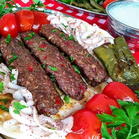 طرز تهیه آدانا کباب، معروف ترین غذای شهر آدانای ترکیه