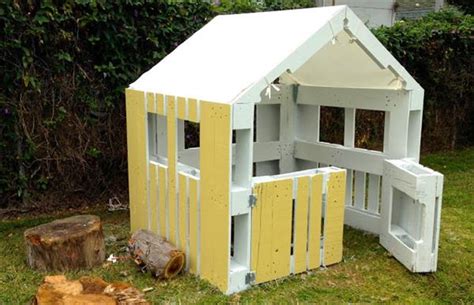 Construire salon de jardin palette et 80 unique galerie de. DIY : 5 étapes pour la fabrication d'une cabane avec des ...