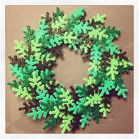 123 Best Perler Beads Wreaths Images On Pinterest Christmas Wreaths