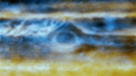 Astronomers Probe Below Jupiters Cloud Tops Bbc News