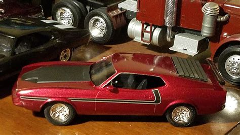 1973 Ford Mustang Plastic Model Car Kit 125 Scale 846