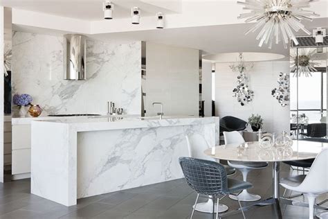 White Kitchens Bringing A Positive Energy And Freshness In Your Home