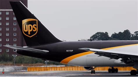 Faa Wants To Fine Ups 120000 For Dangerous Goods Violation