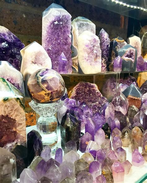 We Asked Two Experts To Share The Precious Gemstones They Use In