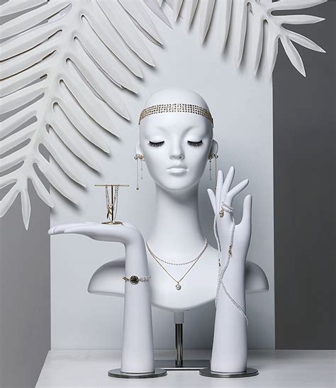 PRODUCT DETAILS PLASTIC FIGURINE NECKLACE EARRING GLASS BAG SHOES WIG HEAD CHAIN DISPLAY SET