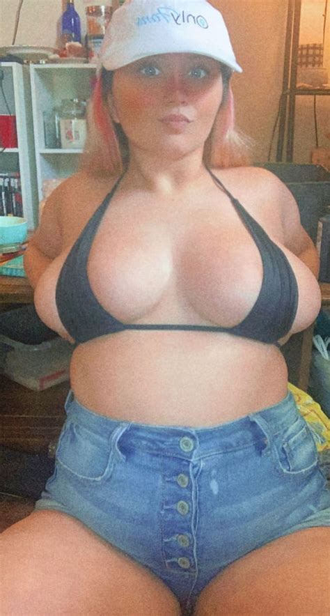 Huge Tits Barely Fitting In Tight Bikini Pics Xhamster Sexiz Pix