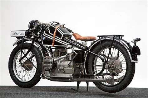 Discover the latest motorcycle news, specs and best pics. 1927 BMW R42 | Bmw vintage, Bmw motorcycles, Bmw motorbikes