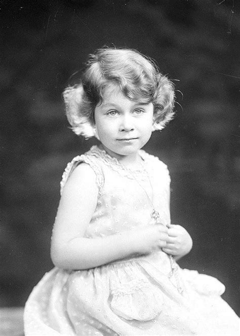 The country now looked to the young queen for salvation. 32 Rare Pictures from the Life of Queen Elizabeth II ...