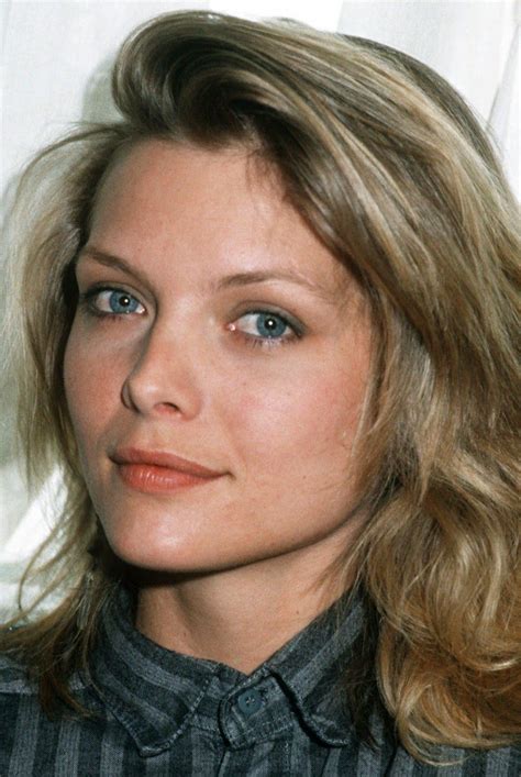 Sense Of Chanel 90s Michelle Pfeiffer Blonde Actresses Michelle