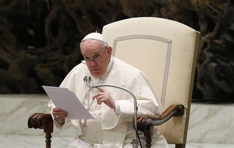 Pope Francis Praises Catholic Group Combating Fake News About