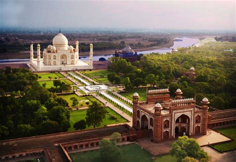 All inclusive day trip to taj mahal, agra fort and baby taj from delhi by car. Taj Mahal Garden