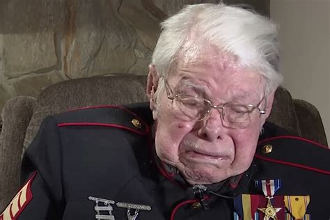 A World War Ii Veteran Who Is 100 Years Old Breaks Down And Says This Isnt The Country We
