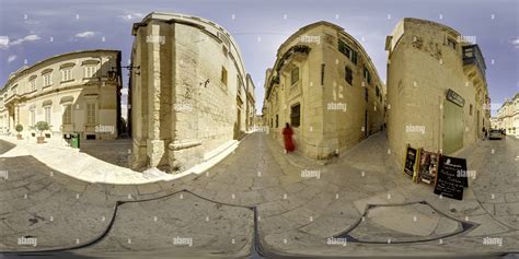 360° view of Medina Walking Tour #4 - The Medina Experience - Alamy
