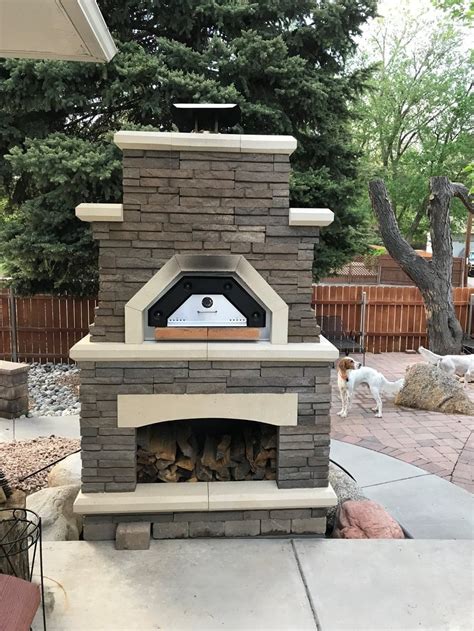 Everyone wants to have a homemade pizza oven at home, to bake a pizza with their families in the beautiful evening and share. Outdoor Pizza Oven Contractor in Colorado Springs, CO
