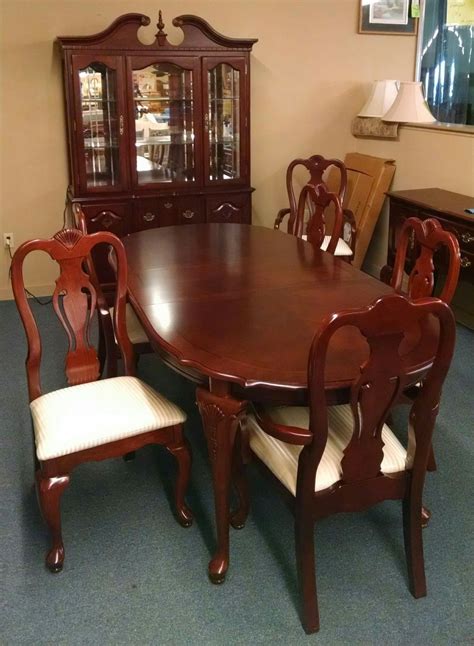 Cherry Dining Table Whutch Delmarva Furniture Consignment