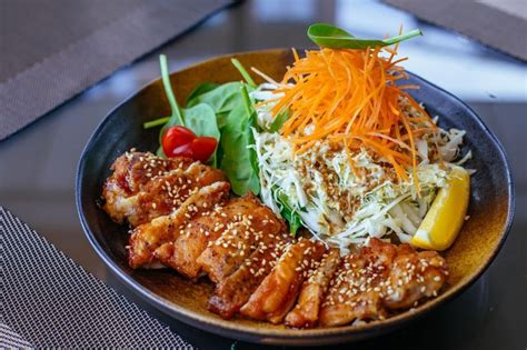10 Benefits of Ordering a Pre-Made Meal Delivery - My Healthy Family