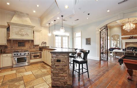 Experience your new home with spotahome! The Artisan Luxury Apartment Homes Coupons near me in ...