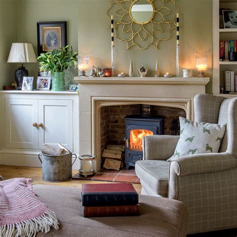49 stylish living room ideas to copy now. CHI Nov 17 p50 Cosy green country living room | Apartment living room design, Country living ...