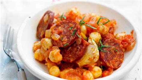 Une salade de pois chiche et chorizo découvrez les recettes de