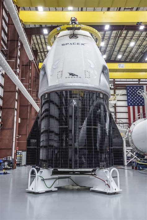 Spacexs Reusable Dragon 2 Crew Capsule Is Covered In Solar Panels