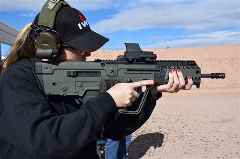 Iwi Us Unveils Tavor X95 And 300 Blk Tavor Sar At Shot 2016 Outdoorhub