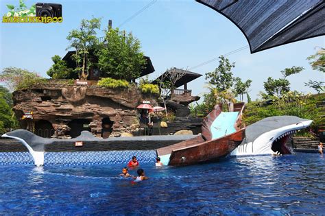 Kualitas air yang digunakan pada salah satu kolam renang di pasuruan ini berasal dari air murni dan jernih sehingga memberikan. Tempat Wisata Makoya Pandaan Pasuruan - Tempat Wisata ...