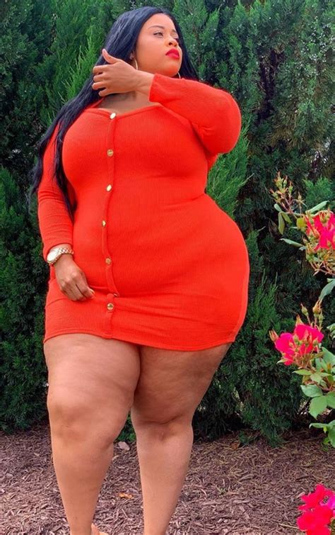 Pin By Ronette Spratt On Curvesvs Women Curvy Fashionista Thick Girls Outfits Plus Size Girls