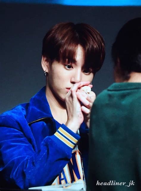 Jungkook In Dna Fansign Armys Amino