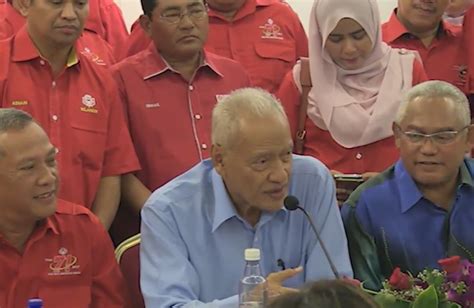 Former selangor menteri besar tan sri muhammad bin haji muhammad taib wants political power in the country to remain within the malay community. "Perjuangan 5 Tahun Yang Sia-Sia" - Tan Sri Muhammad ...