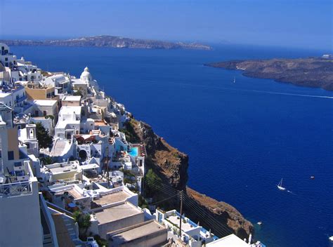 Bus Tours and Air Vacations | Travac Tours | Greece & The Splendour Of Its Legendary Islands