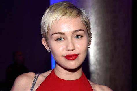 Miley Cyrus Explains Her Widely Criticized Comment On Hip