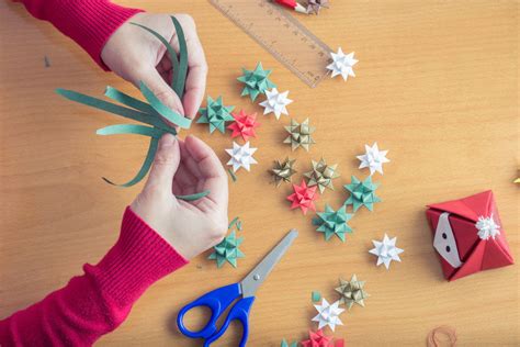 Creative Christmas Crafts To Make At Home Homesfeed