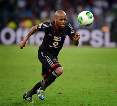 Orlando pirates brought to you by Hollywoodbets Sports Blog: CAF Champions League: Esperance vs Orlando Pirates Preview