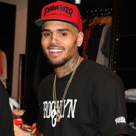 Chris Brown Wieder Kontakt Mit Rihanna Gala De