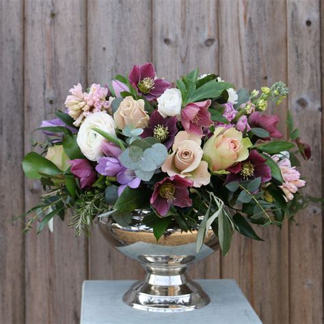 How To Arrange Flowers In A Bowl